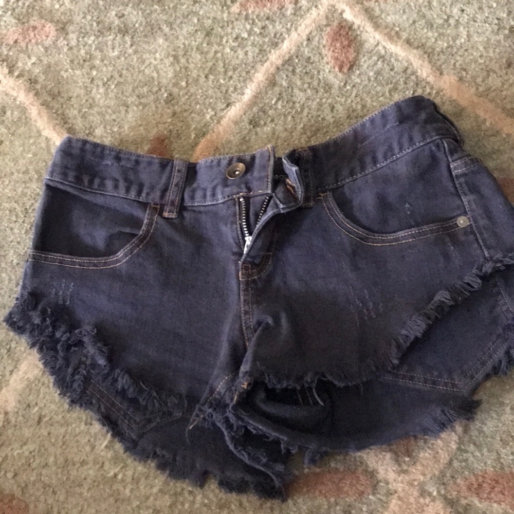 Billabong black shorts